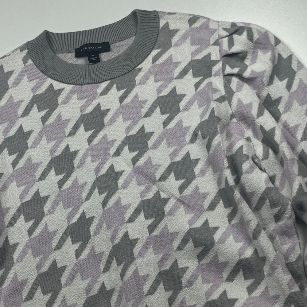 Ann Taylor Houndstooth Puff Sleeve Sweater Size M Grey Lavender Soft Crew Neck